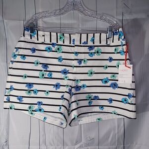 Elle Chino stretch striped floral print shorts NWT